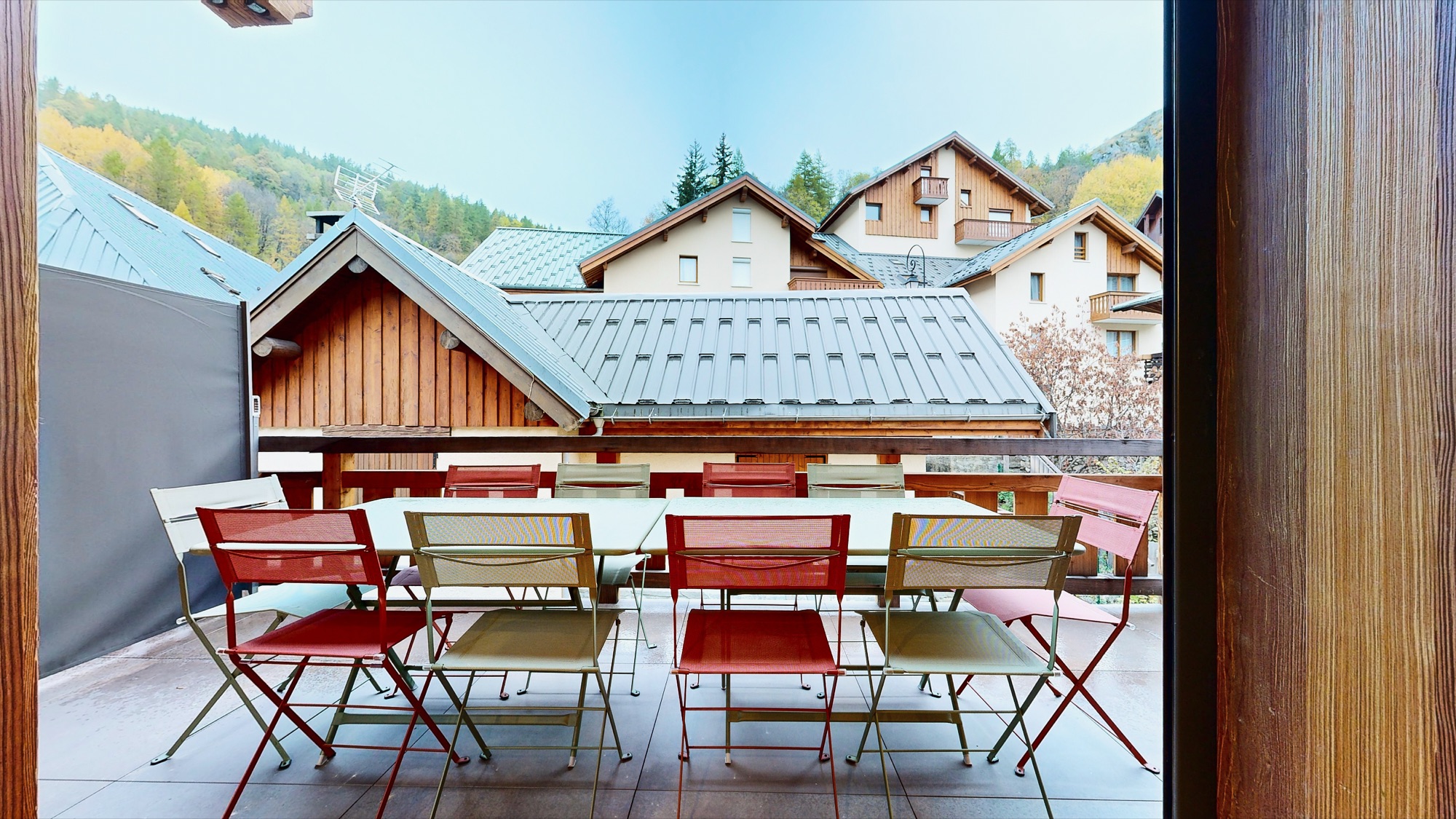 La terrasse de l’appartement K2 avec vue sur Valloire