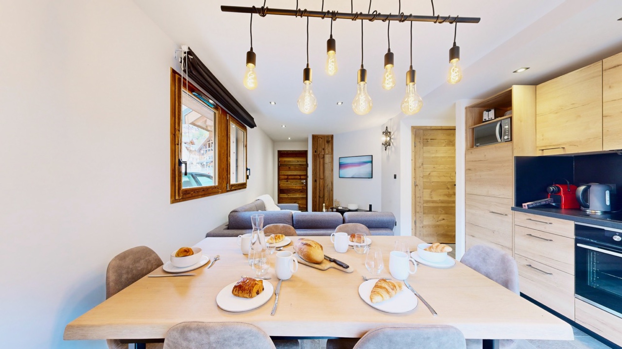 La table du petit-déjeuner, appartement Mont-Blanc