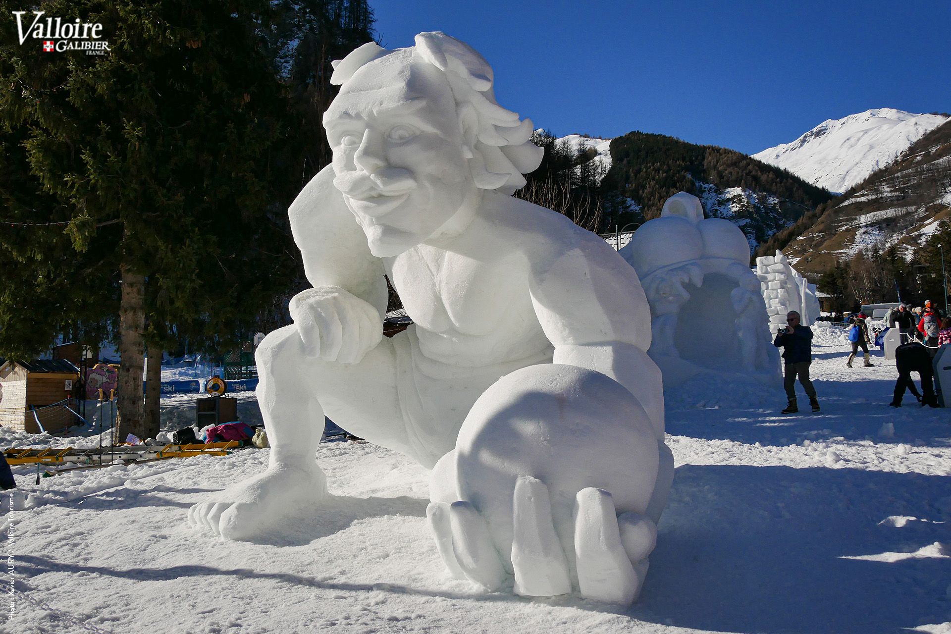 Sculpture sur neige géante lors du concours de Valloire
